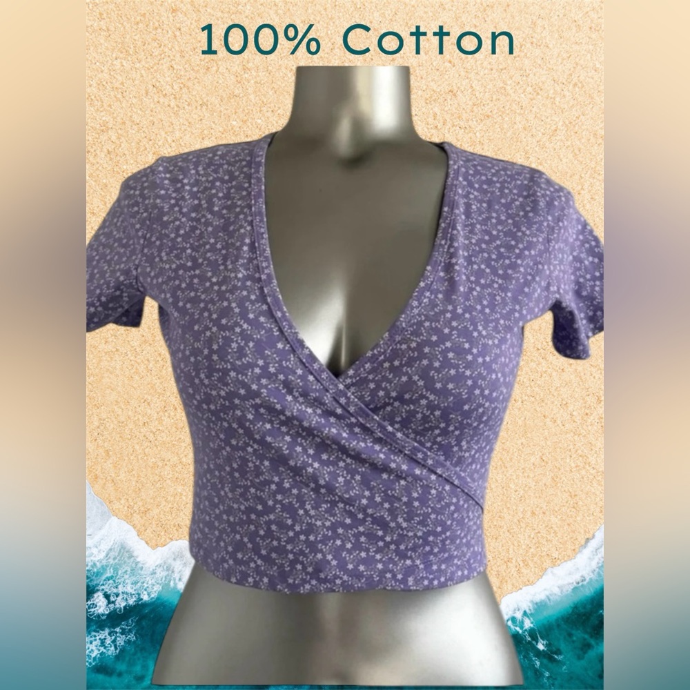 2 for $30 🆕Wrap  Around Crop Top - Picture 3 of 16